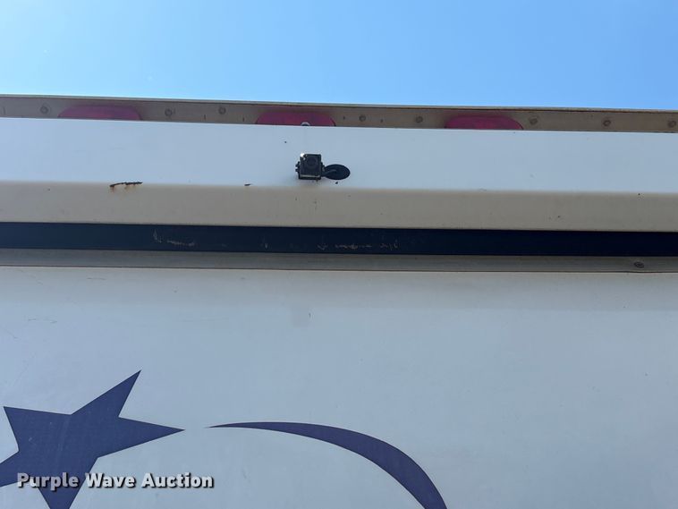 image for item EW0057 2005 Ford E450 Super Duty box truck