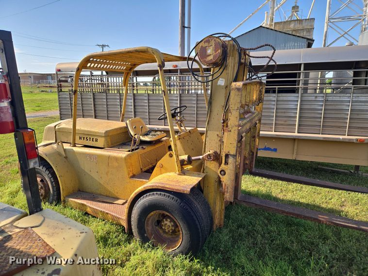 image for item EW0154 Hyster forklift