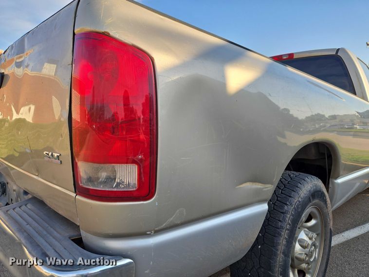 image for item EW0157 2003 Dodge Ram 3500 Ext. Cab pickup truck