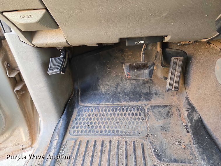 image for item EW0157 2003 Dodge Ram 3500 Ext. Cab pickup truck
