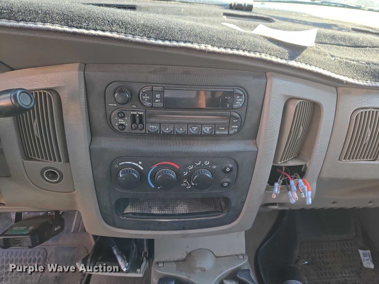 image for item EW0157 2003 Dodge Ram 3500 Ext. Cab pickup truck