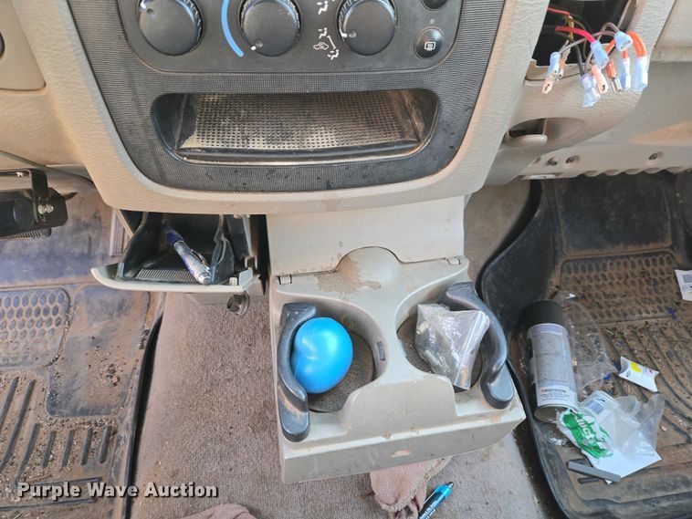 image for item EW0157 2003 Dodge Ram 3500 Ext. Cab pickup truck