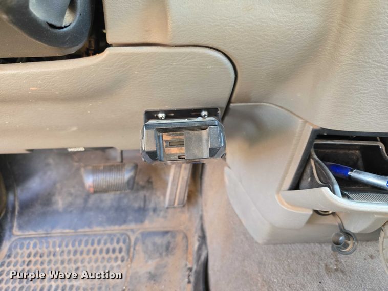 image for item EW0157 2003 Dodge Ram 3500 Ext. Cab pickup truck