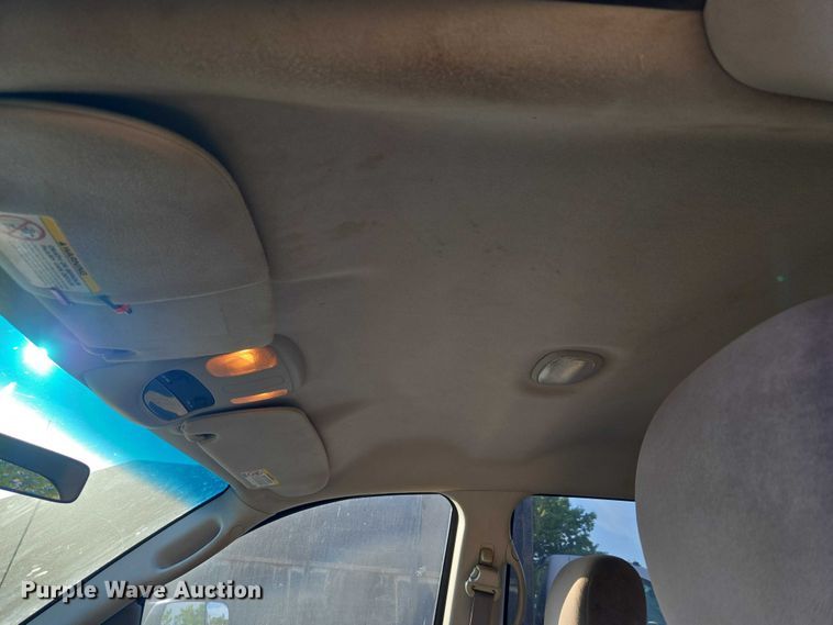 image for item EW0157 2003 Dodge Ram 3500 Ext. Cab pickup truck