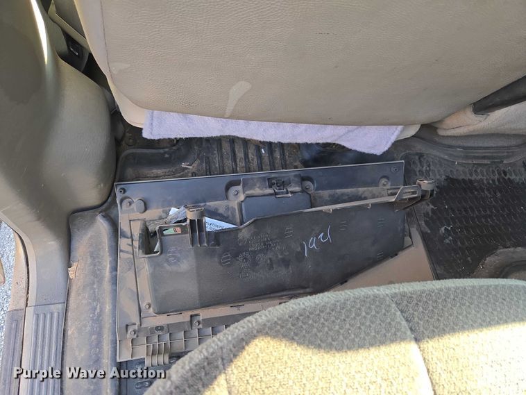 image for item EW0157 2003 Dodge Ram 3500 Ext. Cab pickup truck