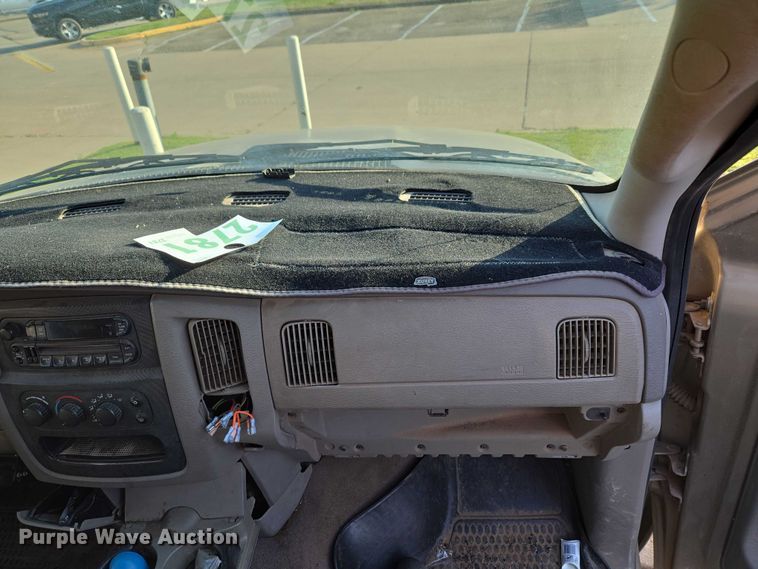 image for item EW0157 2003 Dodge Ram 3500 Ext. Cab pickup truck