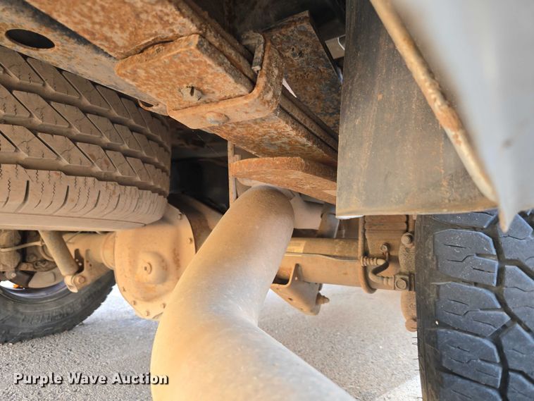 image for item EW0157 2003 Dodge Ram 3500 Ext. Cab pickup truck