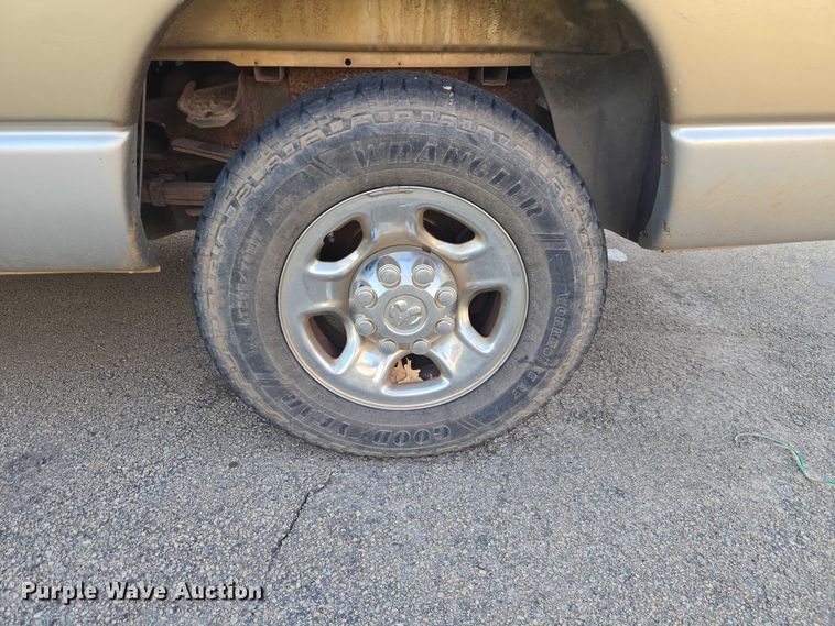 image for item EW0157 2003 Dodge Ram 3500 Ext. Cab pickup truck