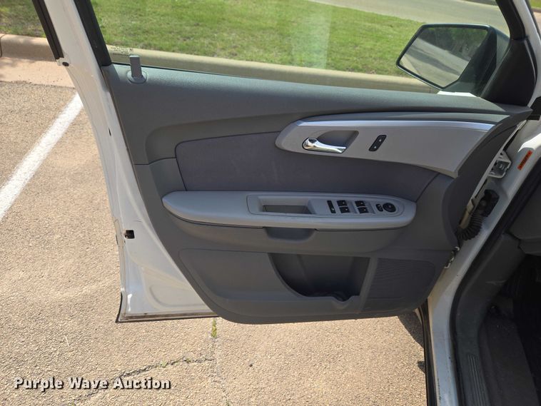 image for item EW0159 2011 Chevrolet Traverse SUV