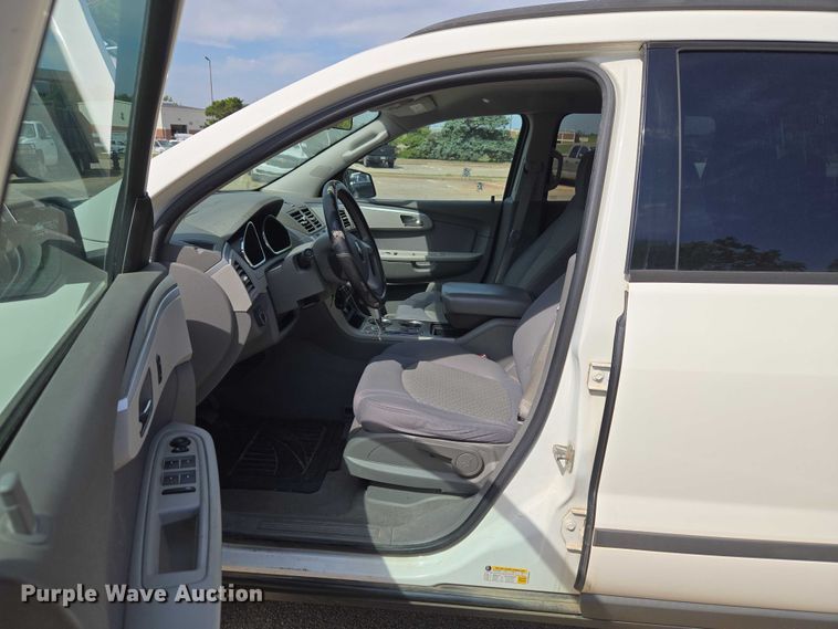 image for item EW0159 2011 Chevrolet Traverse SUV