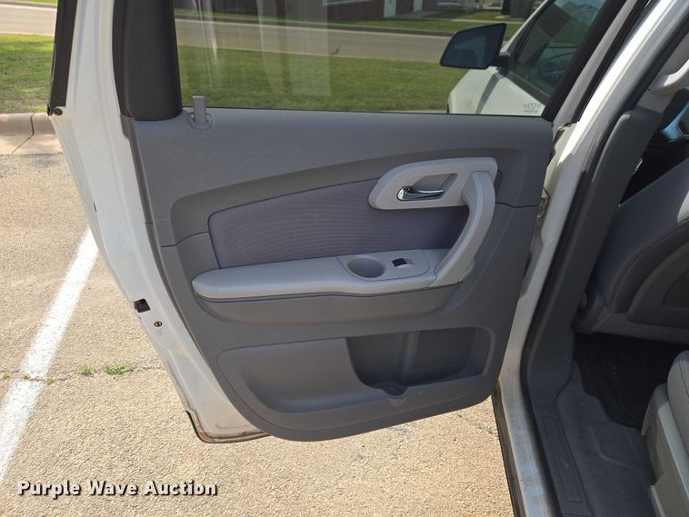 image for item EW0159 2011 Chevrolet Traverse SUV