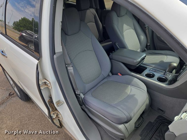image for item EW0159 2011 Chevrolet Traverse SUV