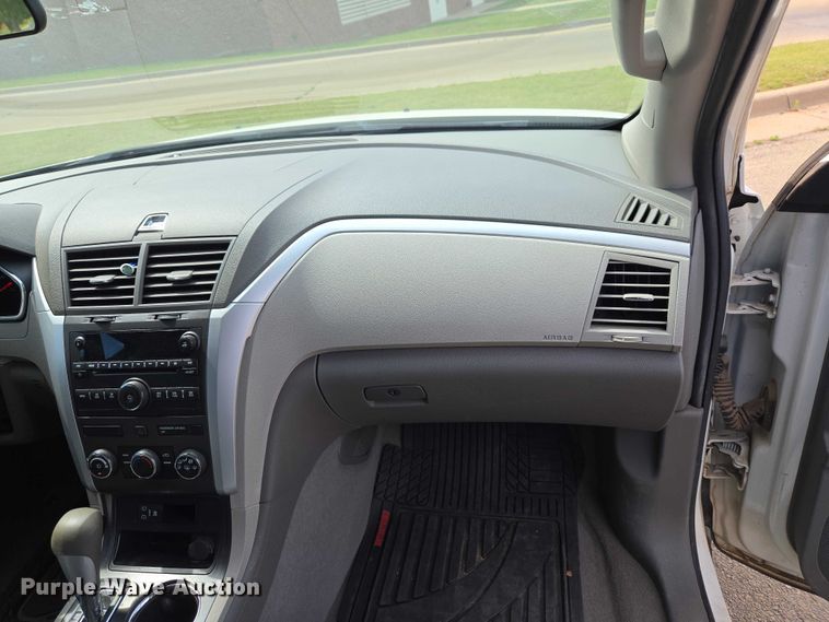 image for item EW0159 2011 Chevrolet Traverse SUV