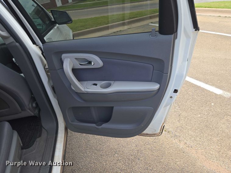 image for item EW0159 2011 Chevrolet Traverse SUV