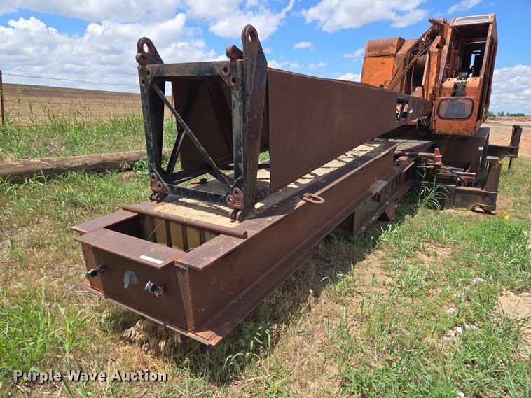 image for item EW0251 Link-Belt HC-78B crane