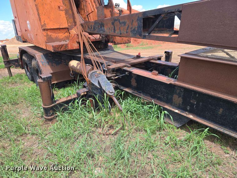 image for item EW0251 Link-Belt HC-78B crane