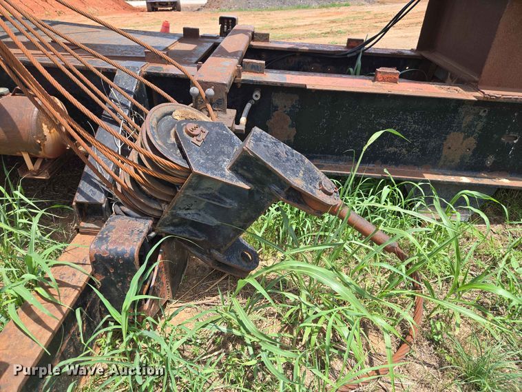 image for item EW0251 Link-Belt HC-78B crane
