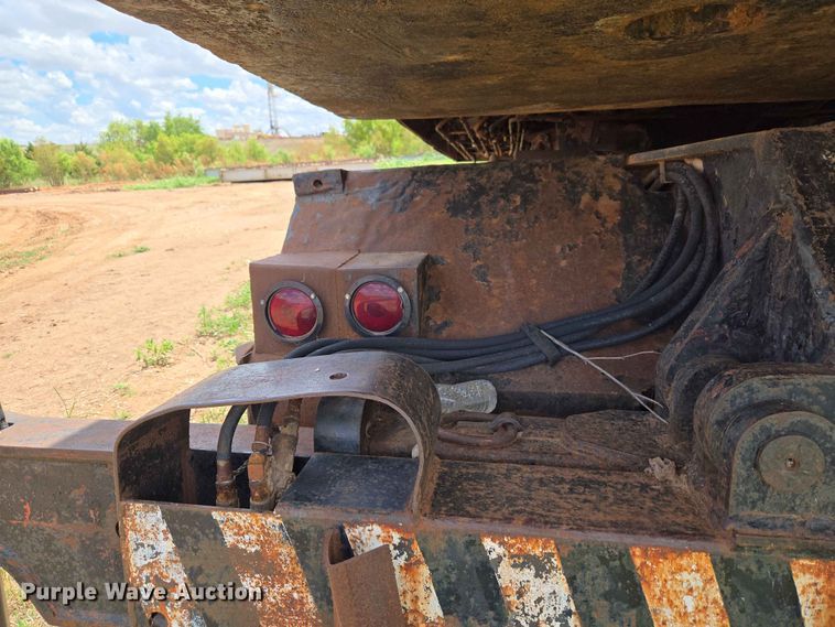 image for item EW0251 Link-Belt HC-78B crane
