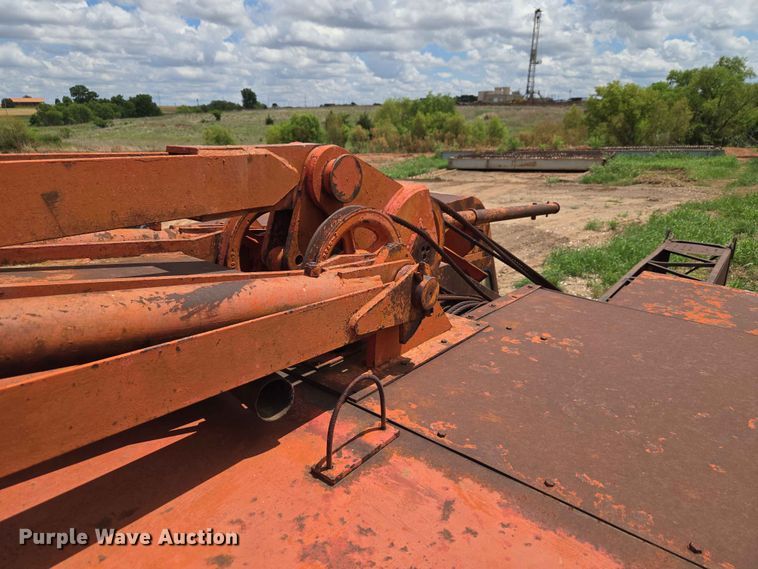 image for item EW0251 Link-Belt HC-78B crane