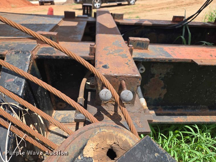 image for item EW0251 Link-Belt HC-78B crane
