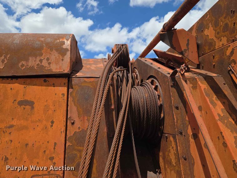 image for item EW0251 Link-Belt HC-78B crane