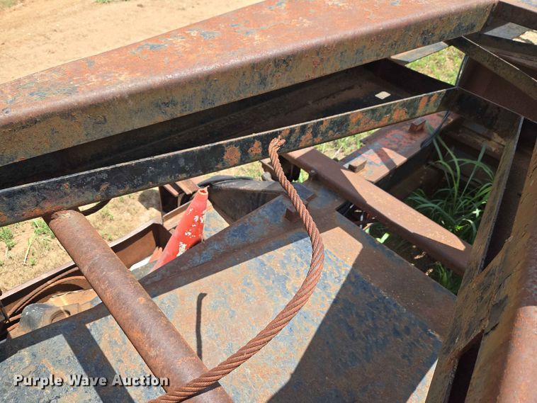 image for item EW0251 Link-Belt HC-78B crane