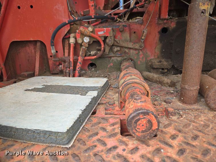 image for item EW0251 Link-Belt HC-78B crane