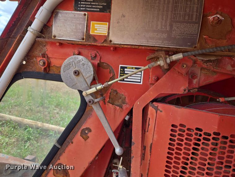 image for item EW0251 Link-Belt HC-78B crane