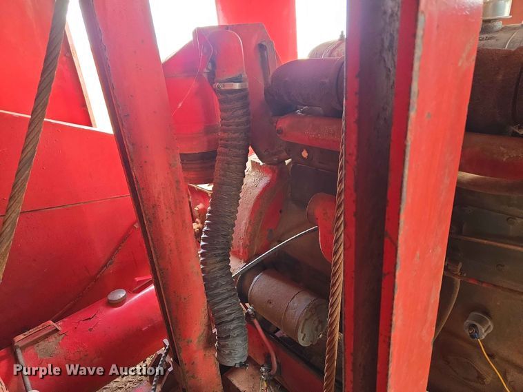 image for item EW0251 Link-Belt HC-78B crane