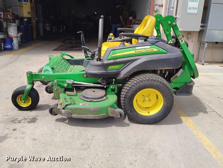 image for item EW1002 2013 John Deere Z930M ZTR lawn mower
