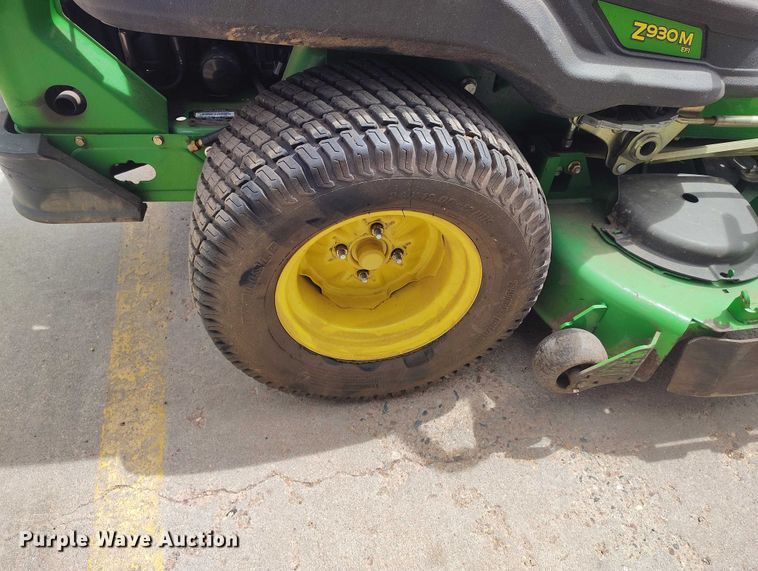 image for item EW1002 2013 John Deere Z930M ZTR lawn mower