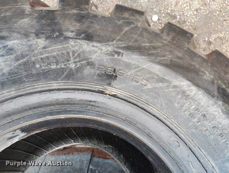 image for item EW1006 General 26.5-25 tire