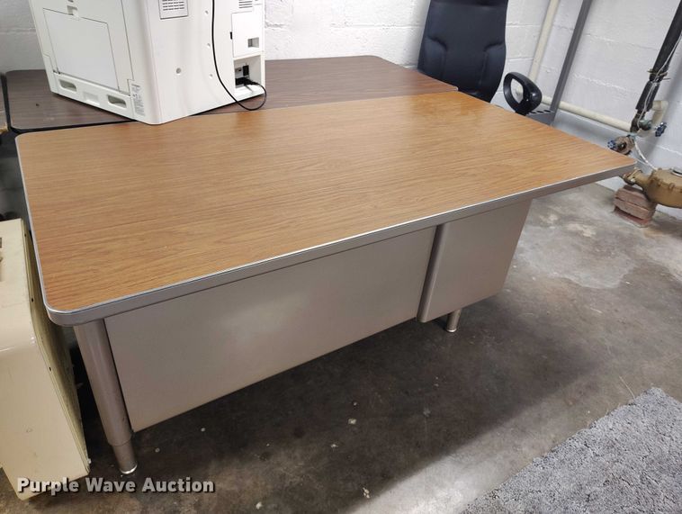 image for item EW1010 Office furniture