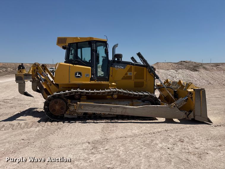 image for item EW4588 2014 John Deere 850K WLT dozer