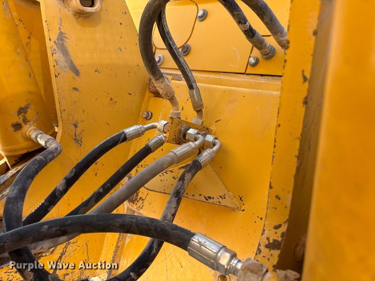 image for item EW4588 2014 John Deere 850K WLT dozer