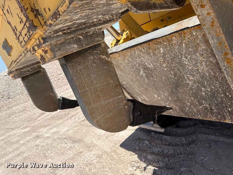 image for item EW4588 2014 John Deere 850K WLT dozer
