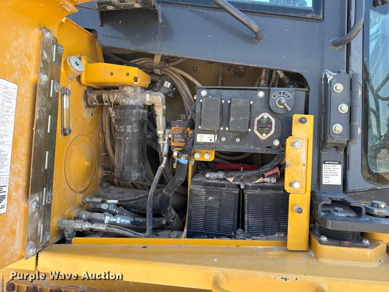 image for item EW4588 2014 John Deere 850K WLT dozer