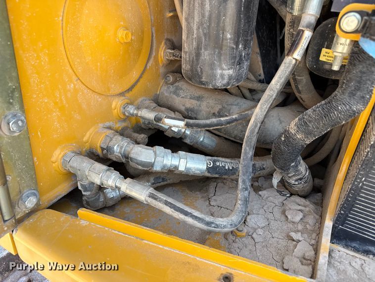 image for item EW4588 2014 John Deere 850K WLT dozer