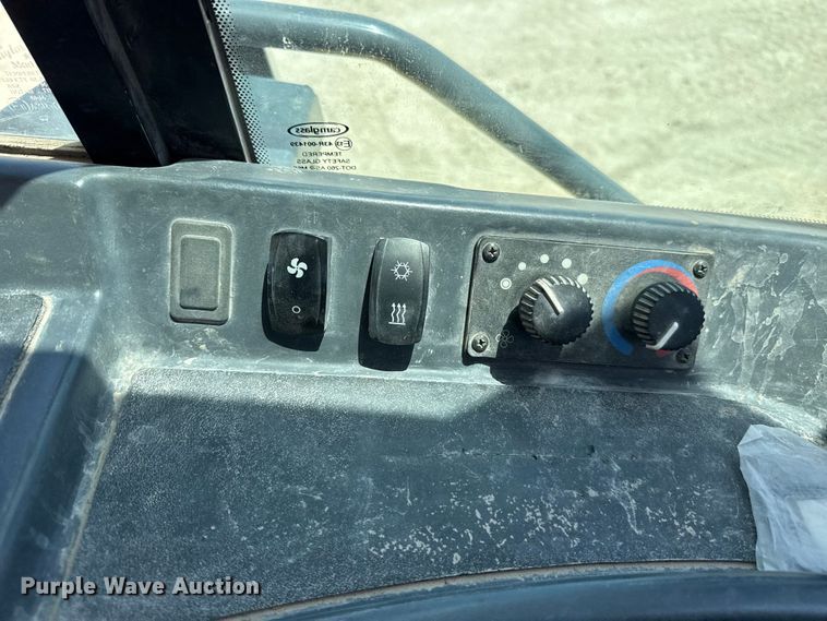 image for item EW4588 2014 John Deere 850K WLT dozer