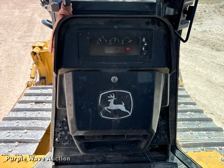 image for item EW4588 2014 John Deere 850K WLT dozer