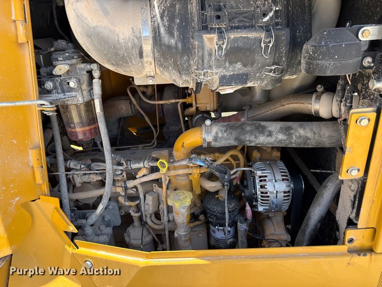 image for item EW4588 2014 John Deere 850K WLT dozer