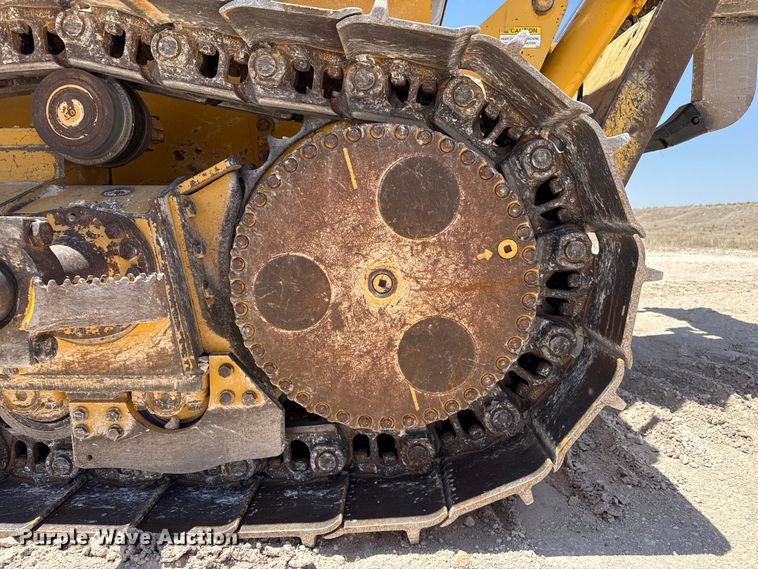 image for item EW4588 2014 John Deere 850K WLT dozer