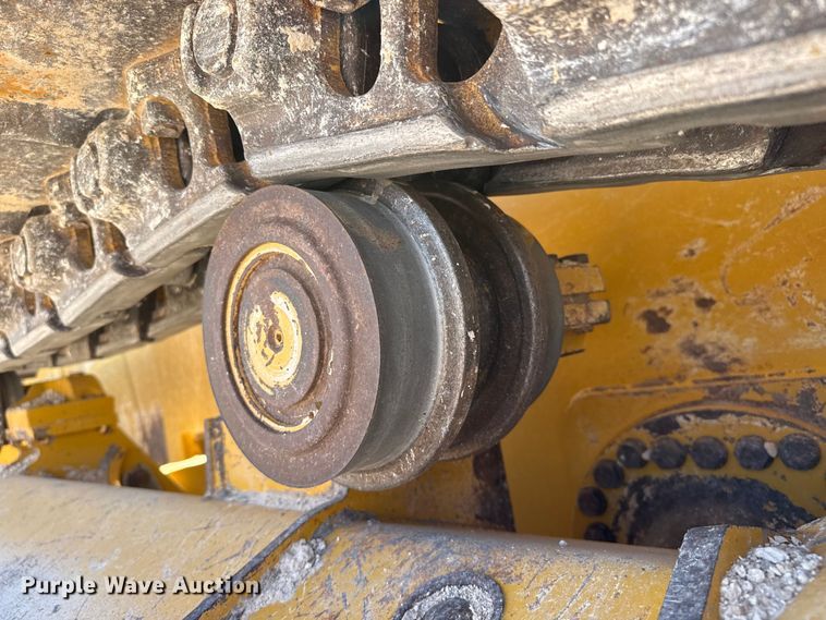 image for item EW4588 2014 John Deere 850K WLT dozer