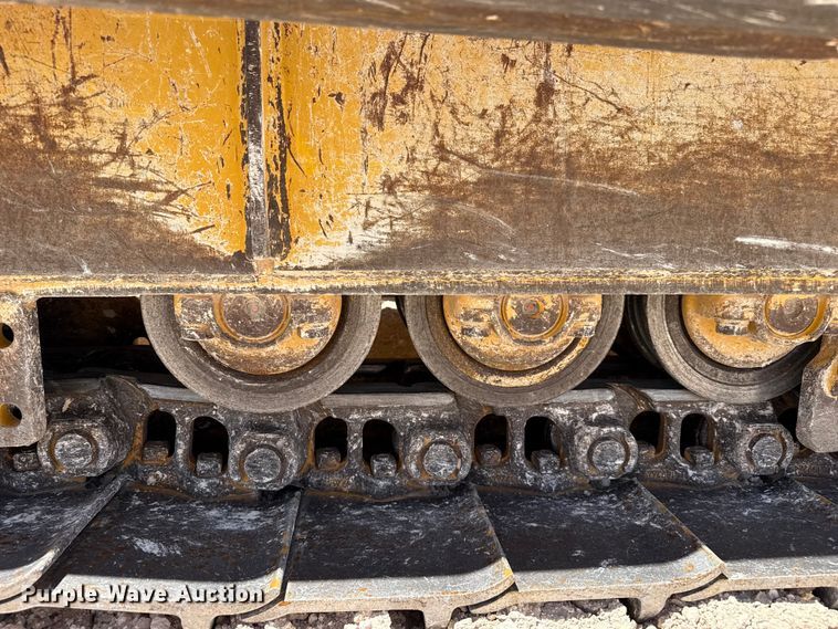 image for item EW4588 2014 John Deere 850K WLT dozer