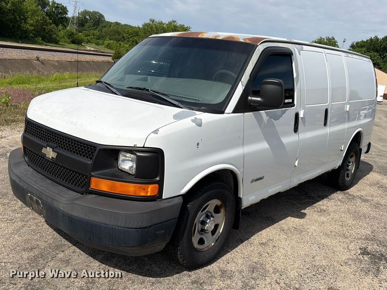 2003 Chevrolet Express 2500 van