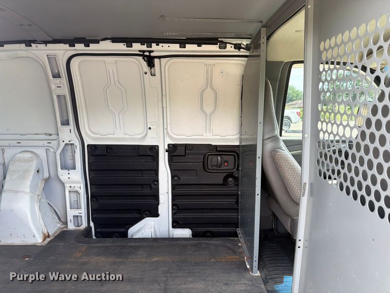 image for item EX4501 2003 Chevrolet Express 2500 van