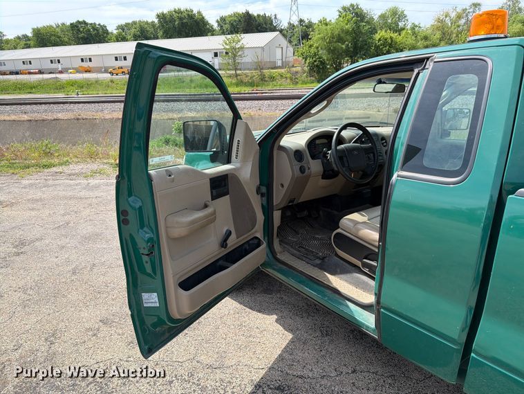image for item EX4502 2007 Ford F150 Ext. Cab pickup truck