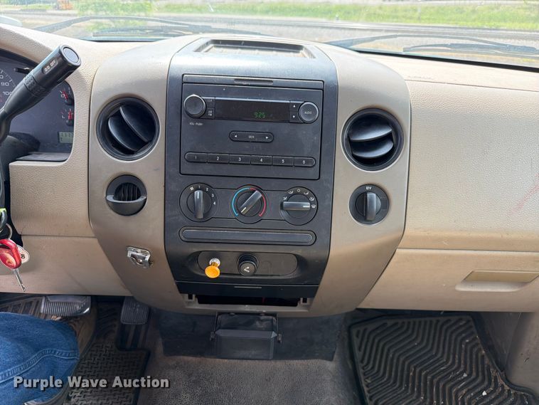 image for item EX4502 2007 Ford F150 Ext. Cab pickup truck