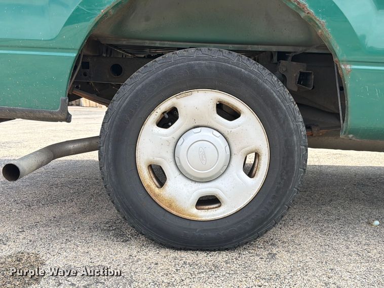 image for item EX4502 2007 Ford F150 Ext. Cab pickup truck