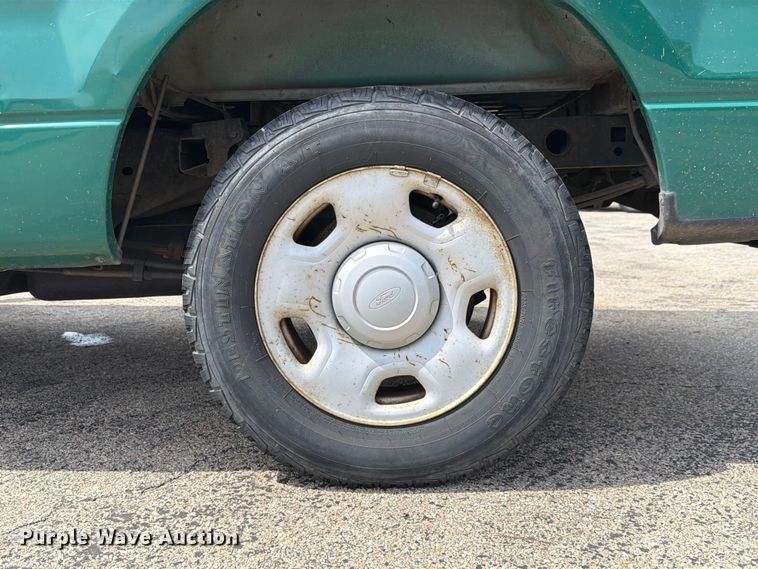 image for item EX4502 2007 Ford F150 Ext. Cab pickup truck